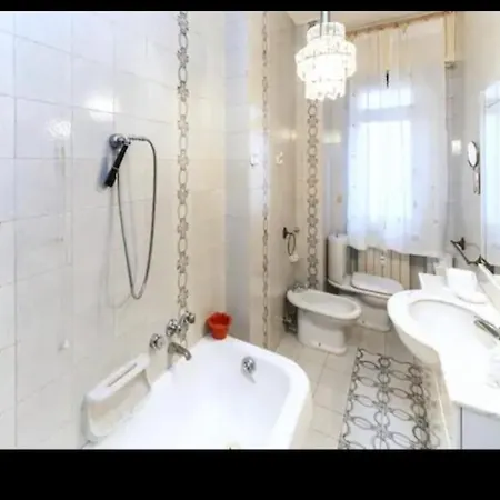 Greta's House * لا سبيتسْيا